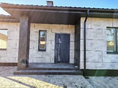 Київська обл., Васильківський район, с. Крячки, Кривова вул.