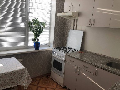 Здам 1к. квартиру вул. Дністровська в Солом'янської у районі.