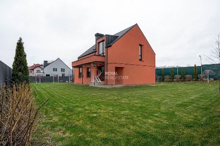 Продаж дизайнерського будинку в Крушинці КМ Green Town 200м2 4 кімнати