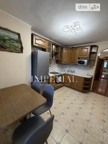 вулиця Братства тарасівців, район Дарницький, Київ, вул. Братства тарасівців 12/37 • ID 34680568