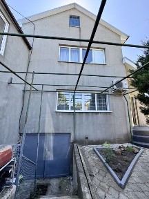 Продам современный дом в Кошарах, СТ Портовик