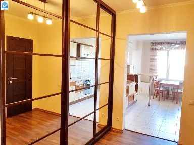 Київ, Дарницький, Бажана, 36