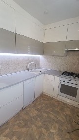 Продаж 3 кімн. кв 6/9 у Південному мкрні (центр)