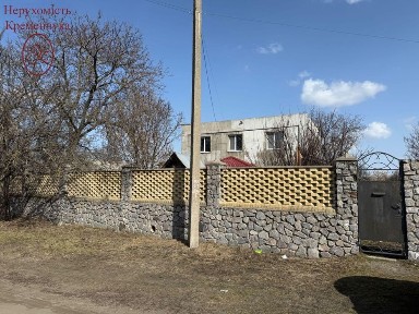 Продам двоповерховий будинок