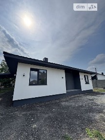 Продаж 1 поверхового будинку з ділянкою на 10 соток, 135 кв. м, 3 кімнати, на вул. 1 травня • ID 34680075