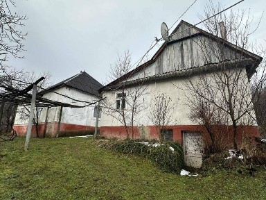 Продаж будинку вашої мрії біля підніжжя гір: затишок та чисте повітря в с. Кошельово!