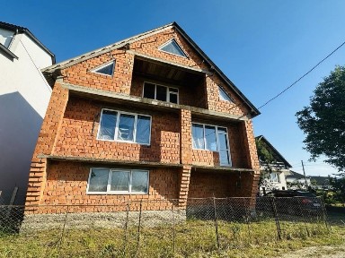 Продаж новобудови в селищі Вишково