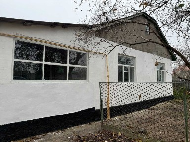 Продається будинок в Сутисках