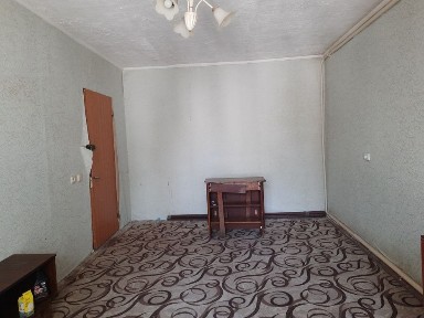Продам 2к гостинку м. Академіка Павлова