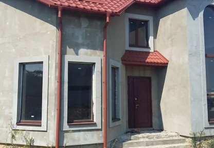 Продаж 3 поверхового дуплекса з ділянкою на 8 соток, 260 кв. м, Смиківці