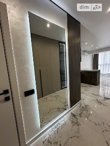 Продаж квартири вул. Коновальця