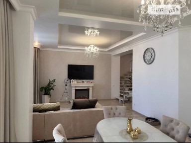Продаж 3к квартири 135 кв. м на вул. Добровольців • ID 34681950