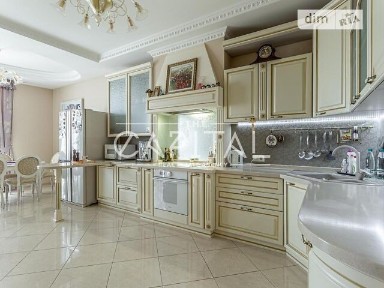 Продаж 3к квартири 126 кв. м на вул. Юрія Іллєнка 18Б • ID 34746677
