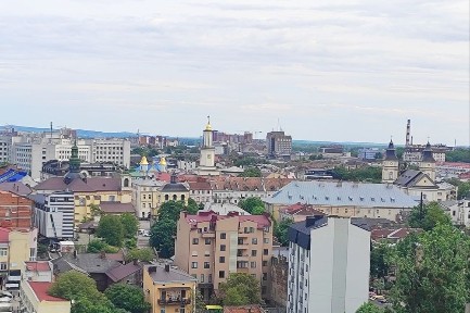 1к кв в центрі видова Ярко-центр 1 черга
