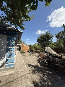 Продам цегляний, газифікований будинок зі всіма зручностями (вул. Анатолія Перепаді)