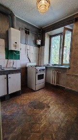 продам 1-комнатную пр. т Богдана Хмельницкого