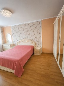 Продам 2 кімнатну квартиру центр