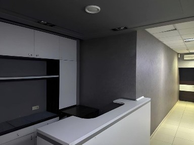 Офіс 330 м2, до метро 3 хвилини