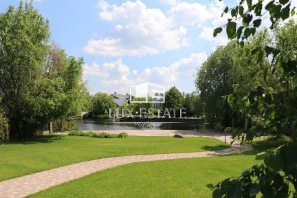 LuxEstate Продам Элитный дом Конча-Заспа c выходом на большую воду