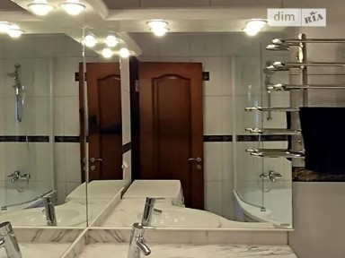 провулок Кості Гордієнка, мікрорайон Липки, район Печерський, Київ, метро Кловська, пров. Кості Гордієнка 1А • ID 34684456