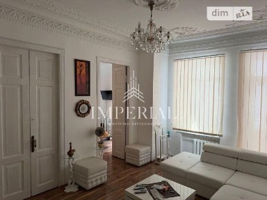 Володимирська вулиця, район Шевченківський, Київ, вул. Володимирська 7 • ID 34683095