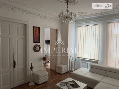Володимирська вулиця, район Шевченківський, Київ, вул. Володимирська 7 • ID 34683095