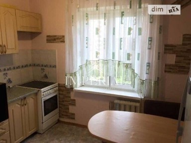 Прирічна вулиця, район Оболонський, Київ, вул. Прирічна 37 • ID 34682069