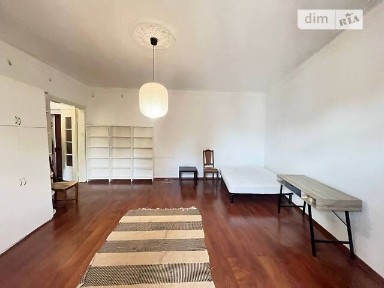 Рейтарська вулиця, Київ, метро Золоті ворота, вул. Рейтарська 2 • ID 34681979
