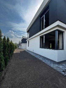 ПРОДАЖ сучасного будинку преміум-класу в Солонці | 3,95 сот власної ділянки