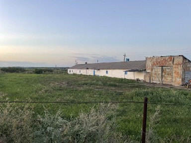 Продаж ферми або складу