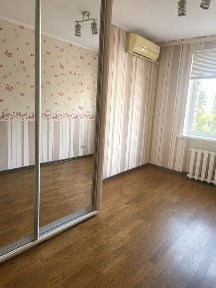Продаж 3 кімнатної квартири