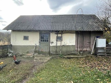 Продається будинок с. Вікняни з комінікаціями