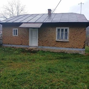Продається охайний одноповерховий будинок, у хорошому жилому стані, у с. Бабче.