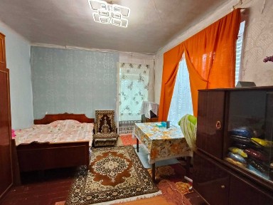 Продаж двох кімнат в трикімнатній квартирі, Шевченківський район