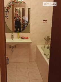 Продаж 1к квартири 42 кв. м на мас. Радужний 7 • ID 34688698
