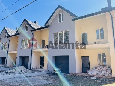 Продаж котеджу на околиці Львова з чудовим краєвидом