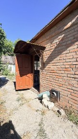 Продаж частини будинку на Шкільному