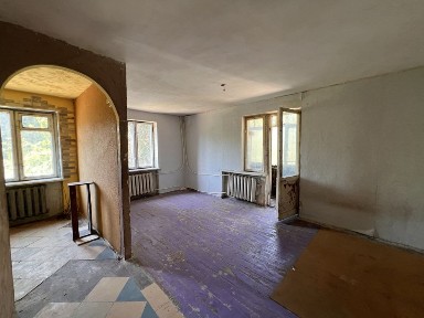 Продаж 1-кімн. квартири по вул. Соборності (зупинка «Восход»)