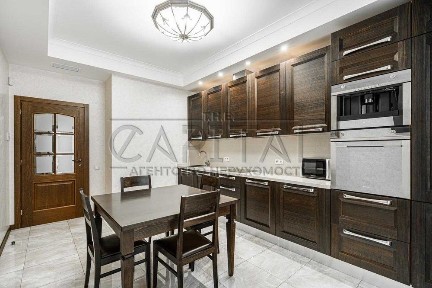 Оренда 3-кімнатної квартири 150м2 в ЖК Новопечерські Липки Верхогляда