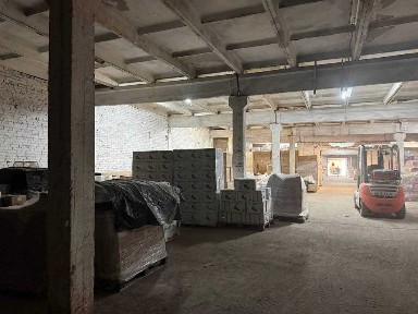 оренда СКЛАДУ 600 м² метро Лівобережна 350 ₴ м²