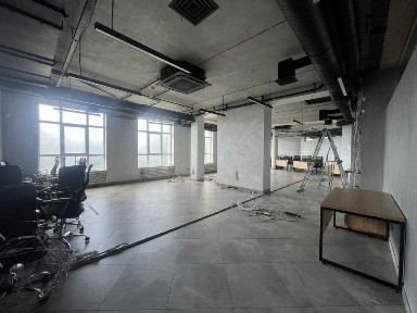 Openspace + кабінети, 700м2, автономний офіс, відеоогляд