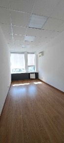 Київ, Євгена Сверстюка вул., 11б