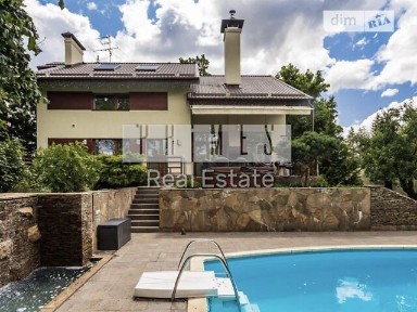 Продаж 3 поверхового будинку 290 кв. м, 6 кімнат, на вул. Каштанова • ID 34689756