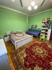 Продаж будинку в центральній частині міста