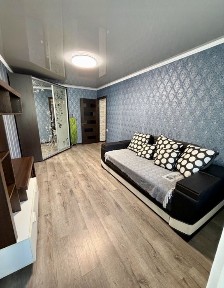 Продаж 2 кімнатної квартири на Площі Перемоги