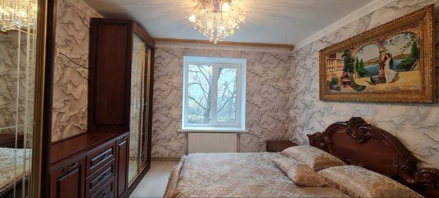 2-кімнатна квартира з капітальним ремонтом та автономним опаленням
