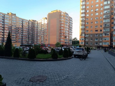 Продаж трикімнатної квартири в зданому будинку ЖК Європейський Квартал