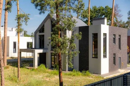 Продаж Преміального Будинку з Бомбосховищем у закритому КМ Ірпінь Від Забудовника