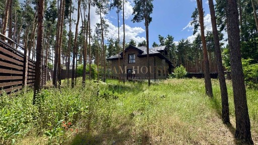 Продаж нового будинка під ремонт в Бучи на 17 сотках