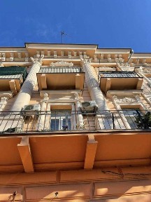 Продам 3-х ком квартиру в Бельгийке. Два уровня.